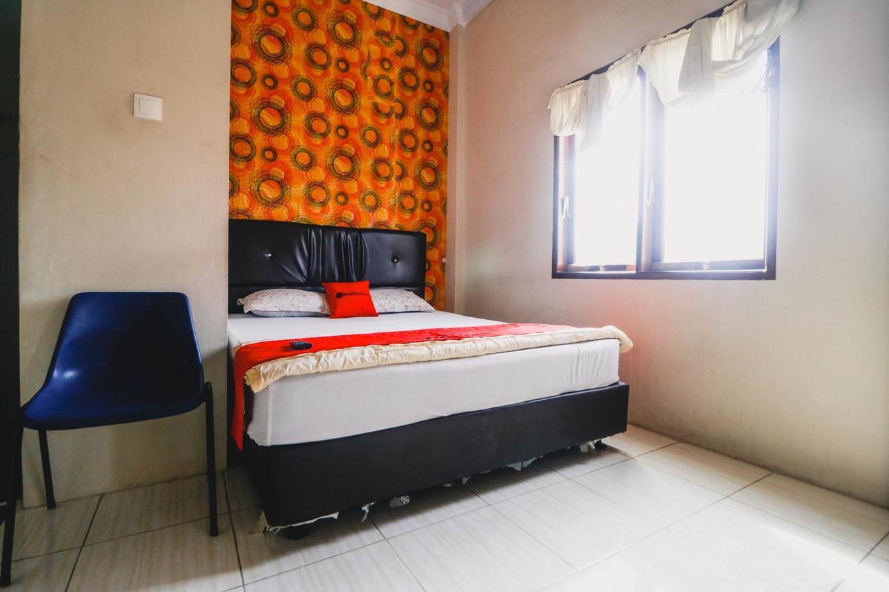 Reddoorz Near Jalan Gatot Subroto Medan Hotel Luaran gambar