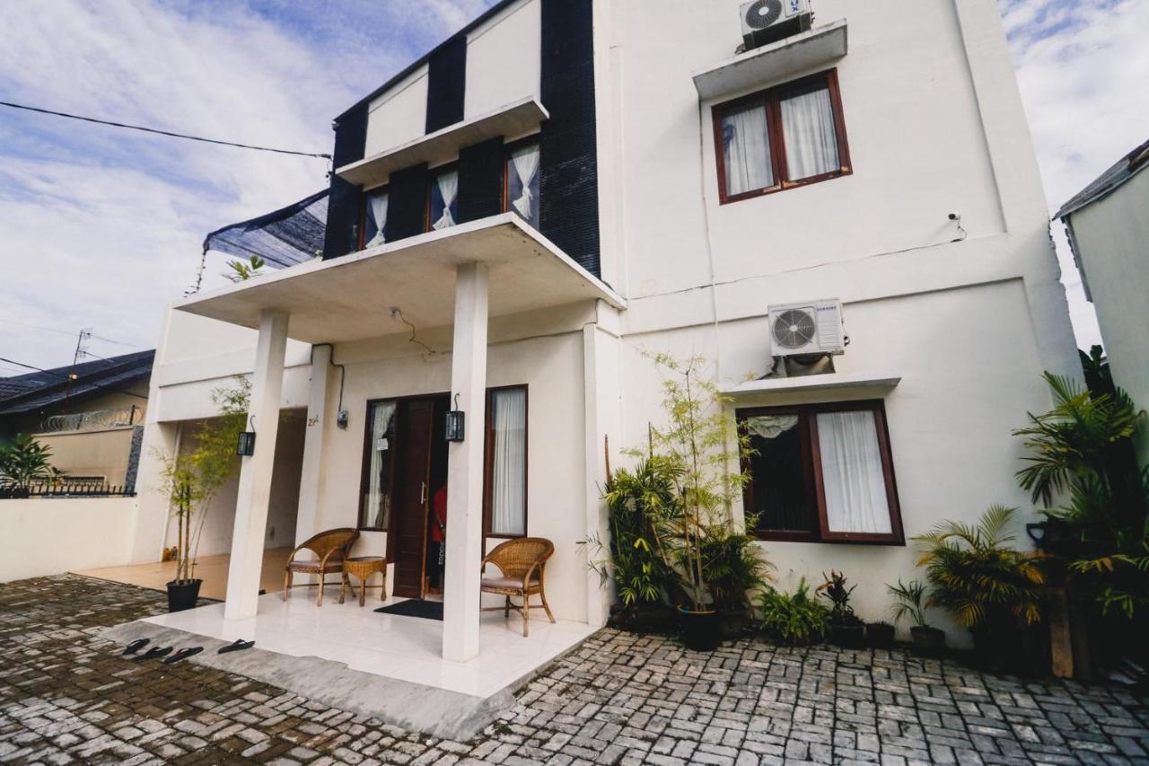 Reddoorz Near Jalan Gatot Subroto Medan Hotel Luaran gambar